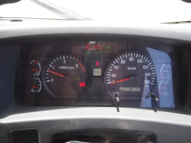 いすゞ フォワード TKG-FRR90S1(2WD)の写真49