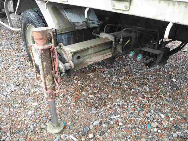 三菱 キャンター KK-FE83EGY(2WD)の写真15