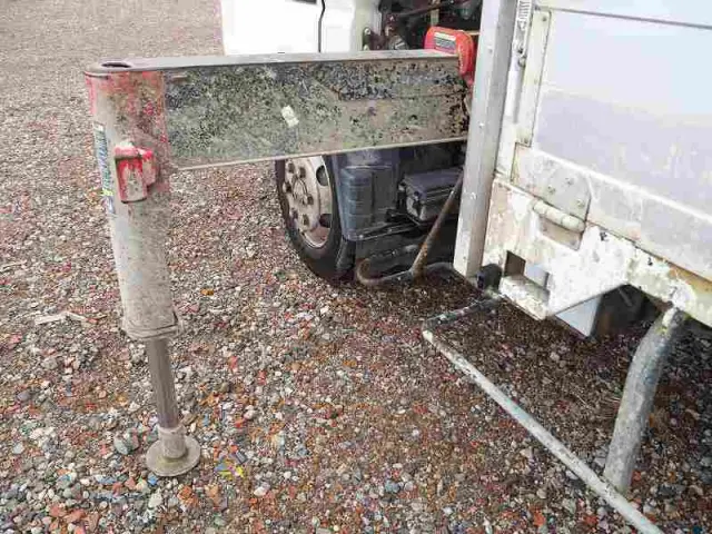 三菱 キャンター KK-FE83EGY(2WD)の写真16