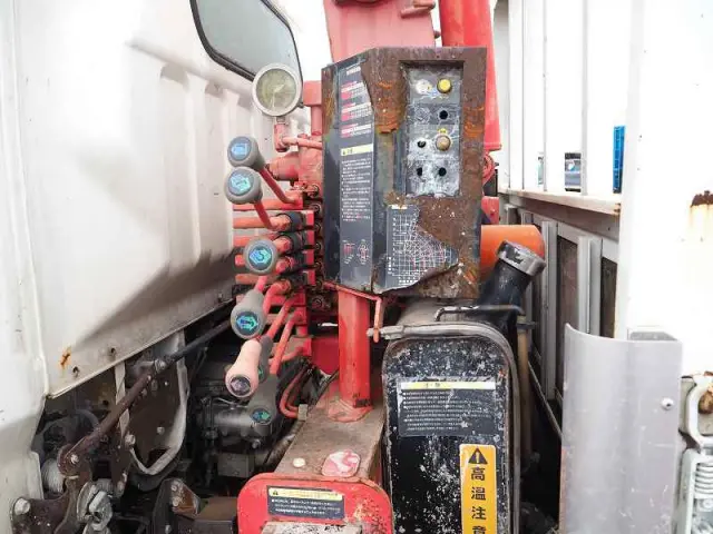 三菱 キャンター KK-FE83EGY(2WD)の写真17