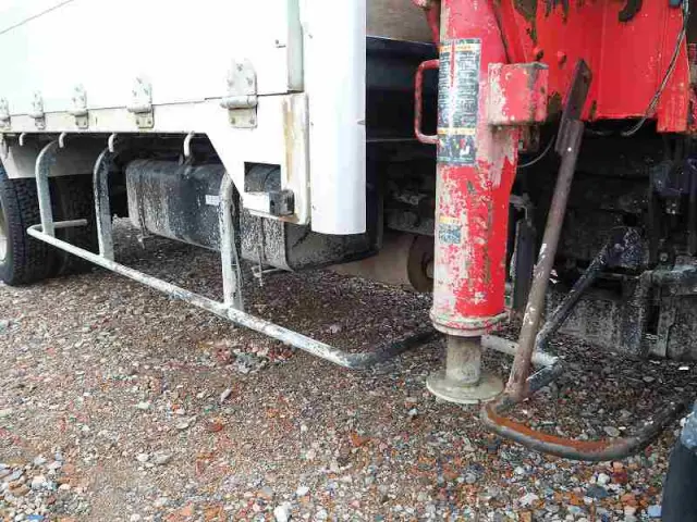 三菱 キャンター KK-FE83EGY(2WD)の写真25