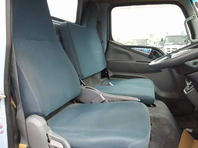 三菱 キャンター SKG-FEA70(2WD)の写真45