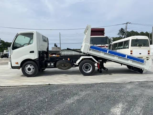 日野 デュトロ TKG-XZU700X(2WD)の写真2
