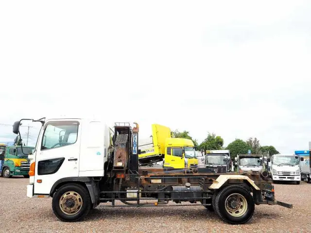 日野 レンジャー BDG-FE7JGWA(2WD)の写真2