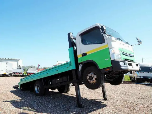 三菱 キャンター TPG-FEB90(2WD)の写真7