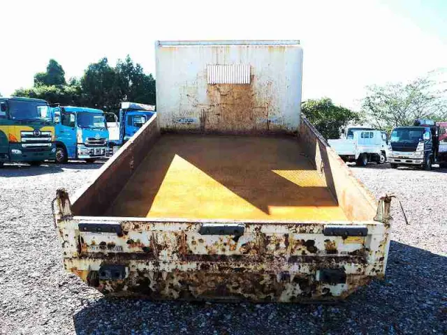 いすゞ エルフ TKG-NPR85YN(2WD)の写真4