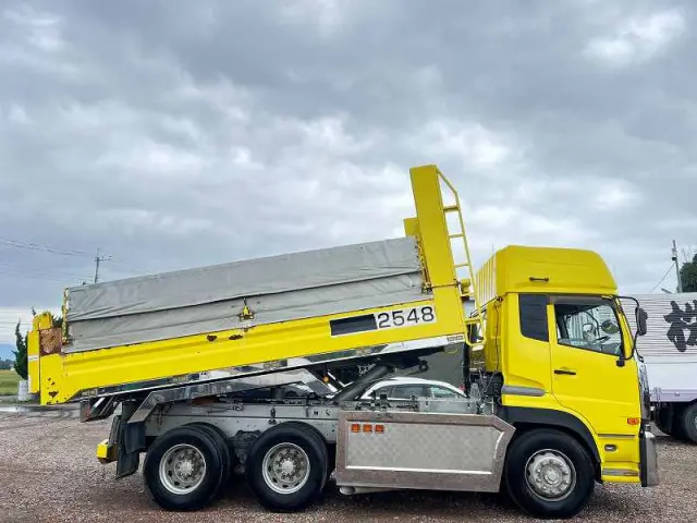 ＵＤ クオン QKG-CW5XL(6x4)の写真8