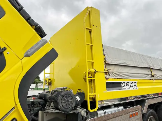 ＵＤ クオン QKG-CW5XL(6x4)の写真41