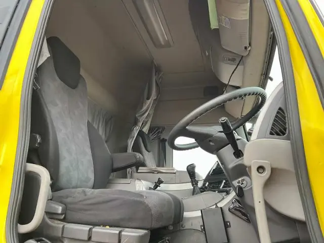 ＵＤ クオン QKG-CW5XL(6x4)の写真44