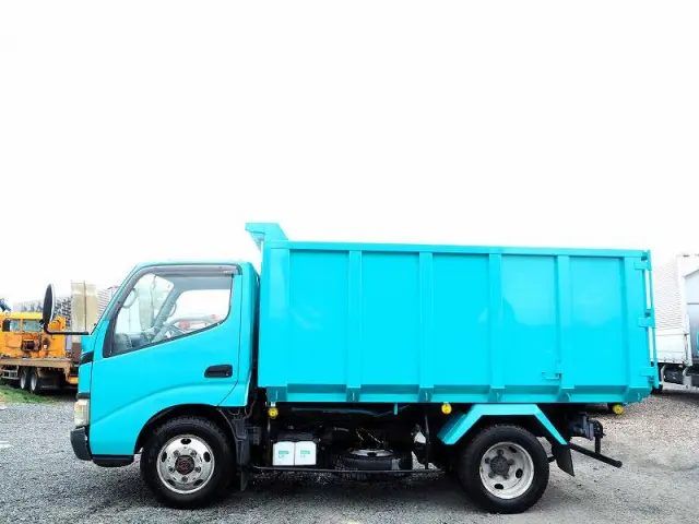 トヨタ ダイナ PB-XZU368(4WD)の写真2