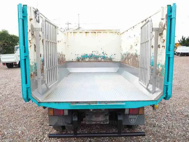 トヨタ ダイナ PB-XZU368(4WD)の写真9