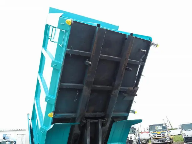 トヨタ ダイナ PB-XZU368(4WD)の写真16