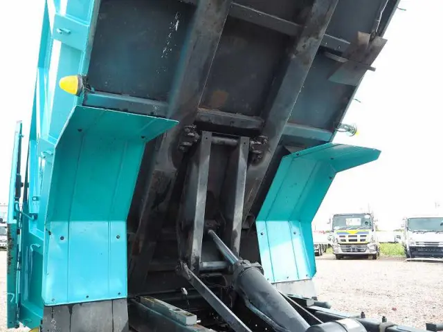 トヨタ ダイナ PB-XZU368(4WD)の写真17