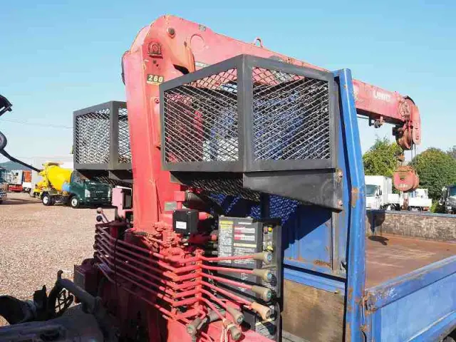 三菱 キャンター PA-FE83DEY(2WD)の写真39