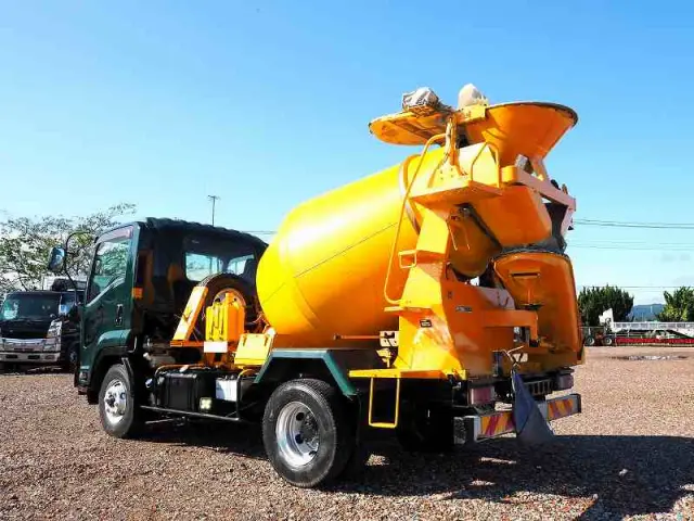 いすゞ フォワード 2PG-FRR90S1(2WD)の写真3