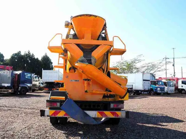 いすゞ フォワード 2PG-FRR90S1(2WD)の写真4