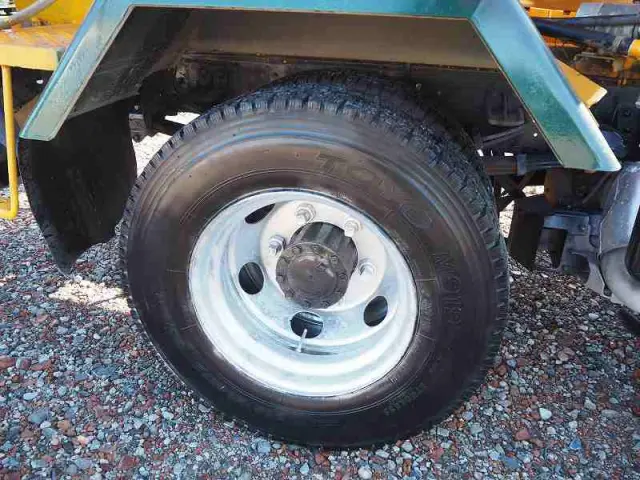 いすゞ フォワード 2PG-FRR90S1(2WD)の写真15