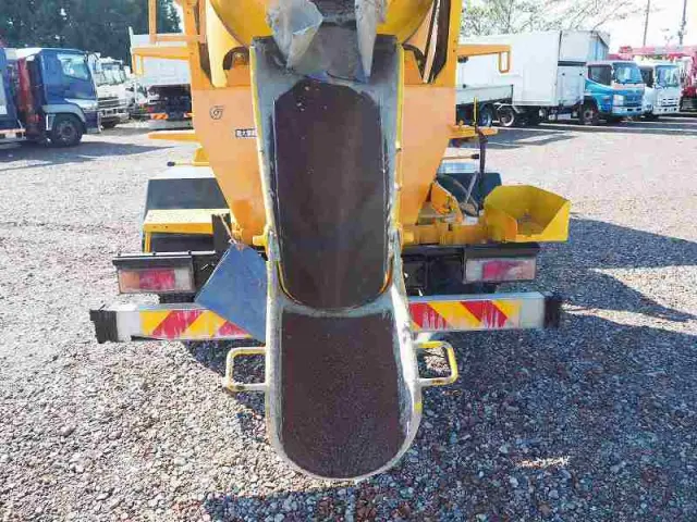 いすゞ フォワード 2PG-FRR90S1(2WD)の写真25