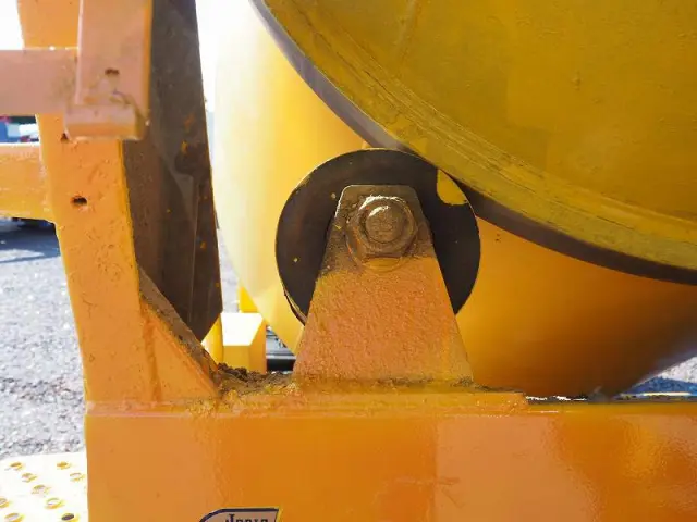 いすゞ フォワード 2PG-FRR90S1(2WD)の写真27