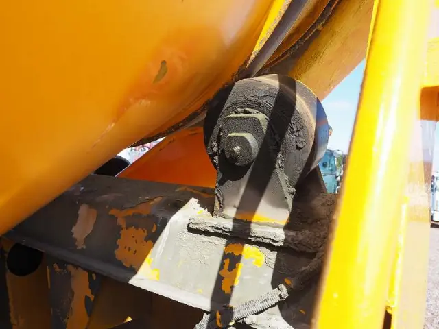 いすゞ フォワード 2PG-FRR90S1(2WD)の写真36