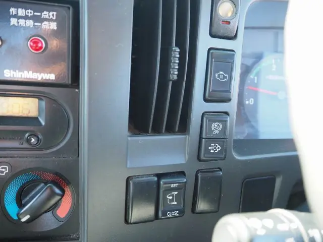 いすゞ フォワード 2PG-FRR90S1(2WD)の写真49