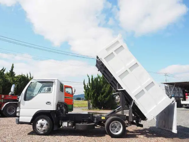 いすゞ エルフ PB-NKS81AN(4WD)の写真10