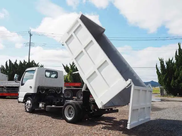 いすゞ エルフ PB-NKS81AN(4WD)の写真11