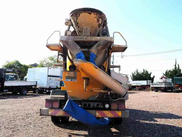 いすゞ フォワード SKG-FRR90S1(2WD)の写真4