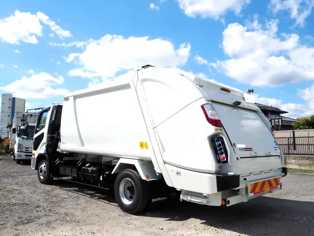 三菱 ファイター 2KG-FK72F(2WD)の写真3