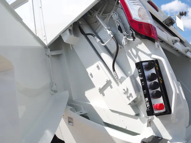 三菱 ファイター 2KG-FK72F(2WD)の写真30