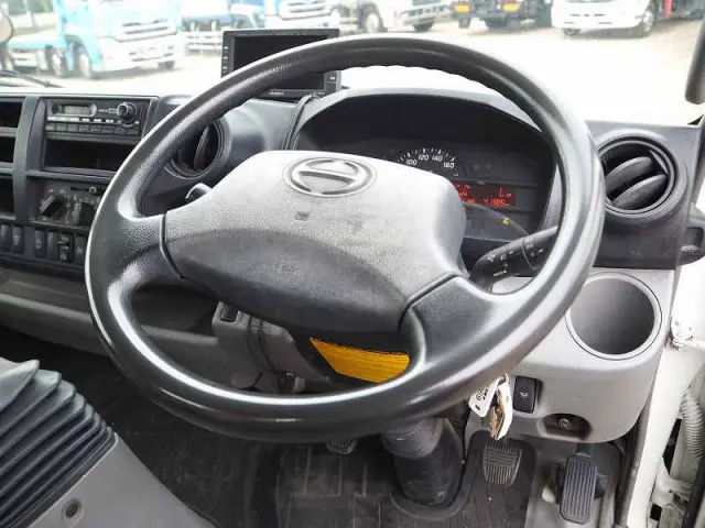 日野 デュトロ SKG-XZU720M(2WD)の写真46
