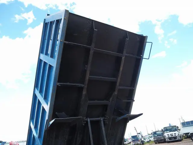 日野 デュトロ BDG-XZU368T(4WD)の写真24