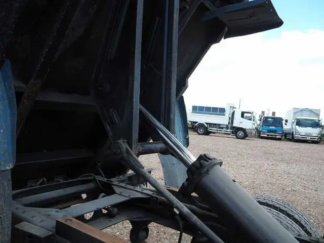 日野 デュトロ BDG-XZU368T(4WD)の写真31