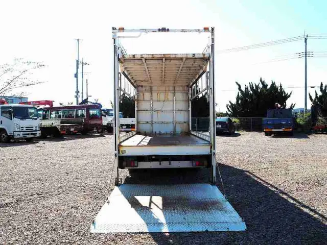 いすゞ エルフ PKG-NPR75N(2WD)の写真4