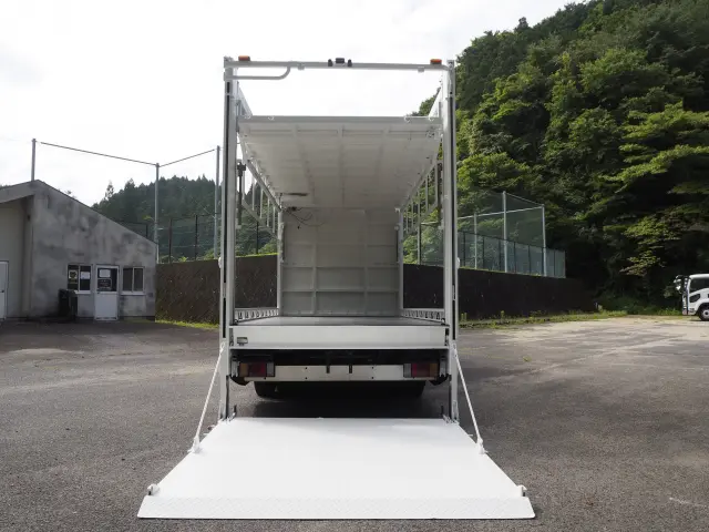 いすゞ エルフ PKG-NPR75N(2WD)の写真4