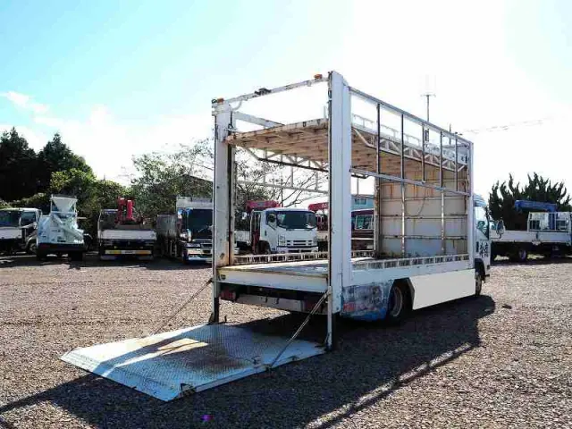 いすゞ エルフ PKG-NPR75N(2WD)の写真5