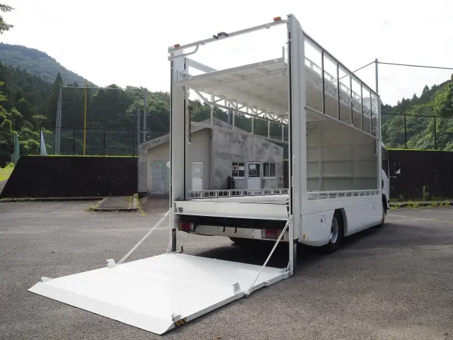 いすゞ エルフ PKG-NPR75N(2WD)の写真5