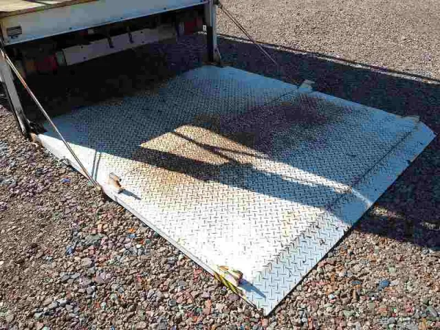 いすゞ エルフ PKG-NPR75N(2WD)の写真21