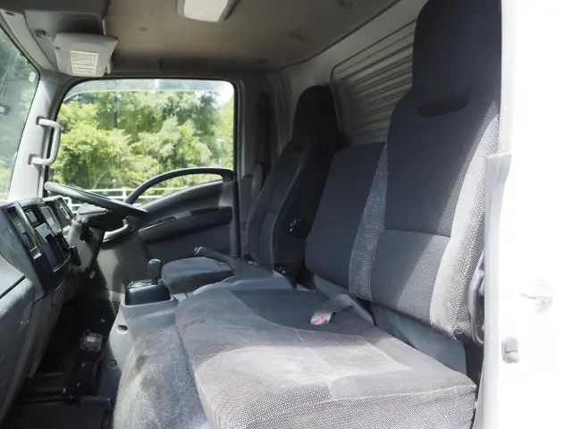 いすゞ エルフ PKG-NPR75N(2WD)の写真40