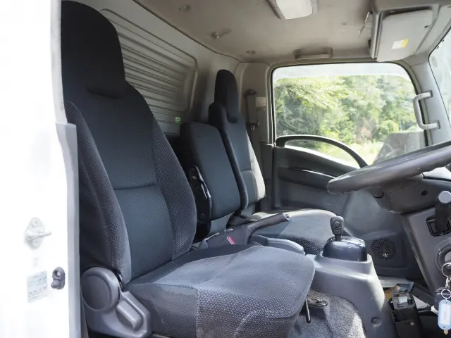いすゞ エルフ PKG-NPR75N(2WD)の写真41