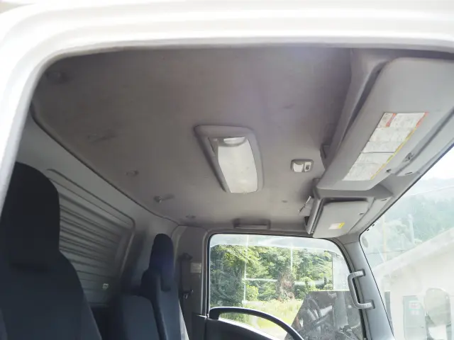 いすゞ エルフ PKG-NPR75N(2WD)の写真42