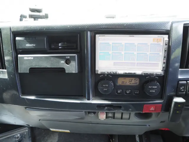 いすゞ エルフ PKG-NPR75N(2WD)の写真44
