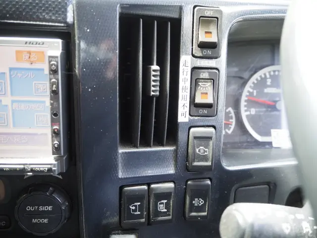 いすゞ エルフ PKG-NPR75N(2WD)の写真46