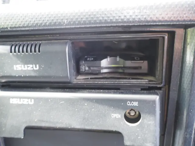 いすゞ エルフ PKG-NPR75N(2WD)の写真47