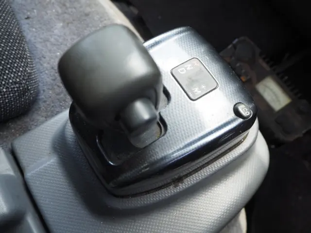 いすゞ エルフ PKG-NPR75N(2WD)の写真48
