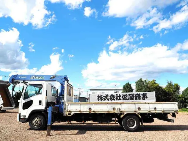 いすゞ フォワード SKG-FRR90S1(2WD)の写真2