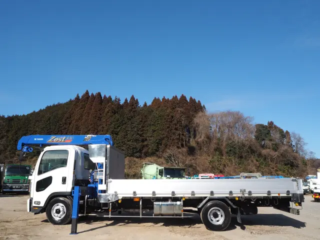 いすゞ フォワード SKG-FRR90S1(2WD)の写真2