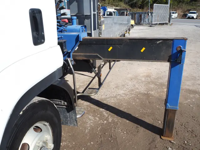 いすゞ フォワード SKG-FRR90S1(2WD)の写真13