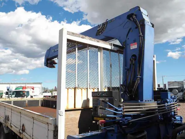 いすゞ フォワード SKG-FRR90S1(2WD)の写真23