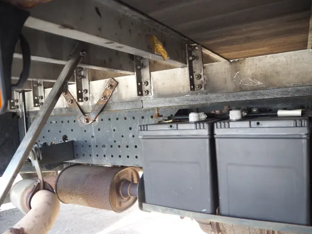 いすゞ フォワード SKG-FRR90S1(2WD)の写真24